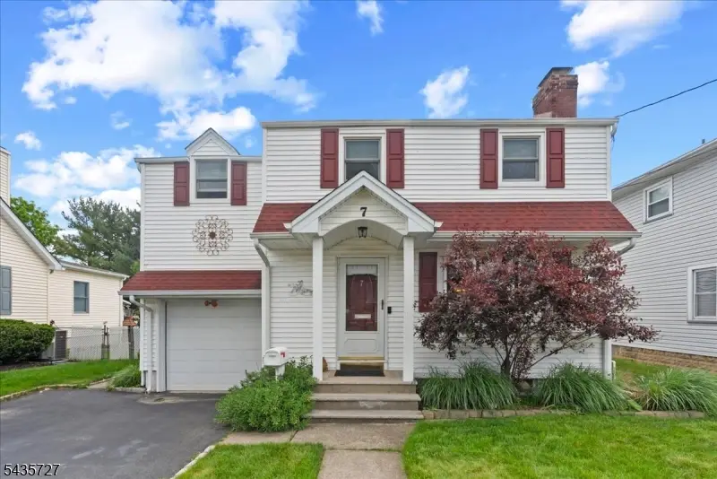 7 Halsey Ave, Riverdale, NJ 07457 - #1