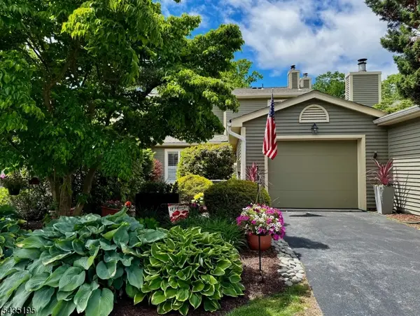 11 Old Fourth Dr, Jefferson Twp., NJ 07438