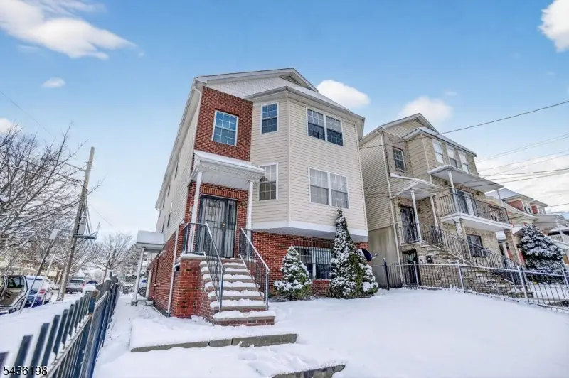 26 Clinton Pl, Newark, NJ 07108 - #1