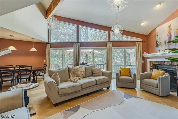 35 Indian Run, Watchung Boro, NJ 07069