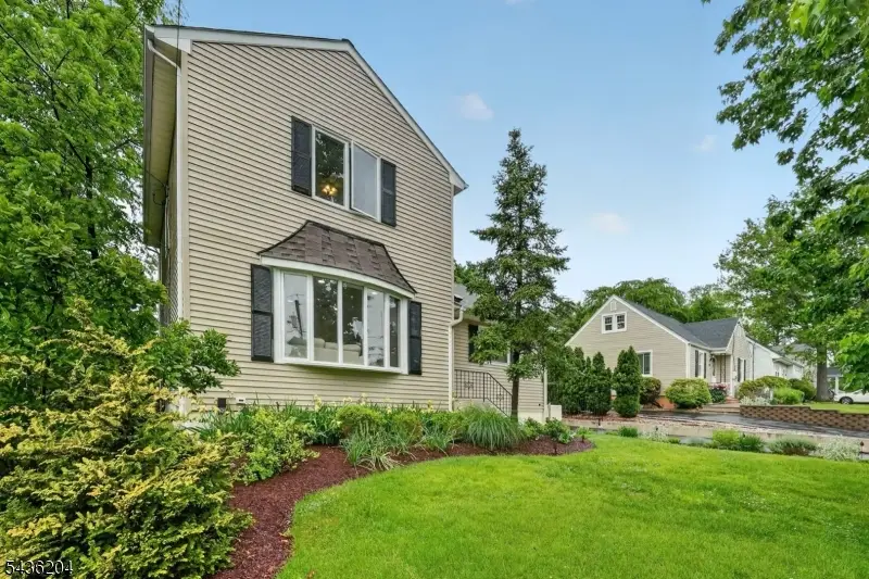 82 Duval St, Bradley Gardens, NJ 08807 - #3