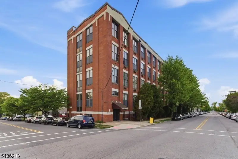 366-382 Trenton Ave #2F, Paterson, NJ 07503 - #1