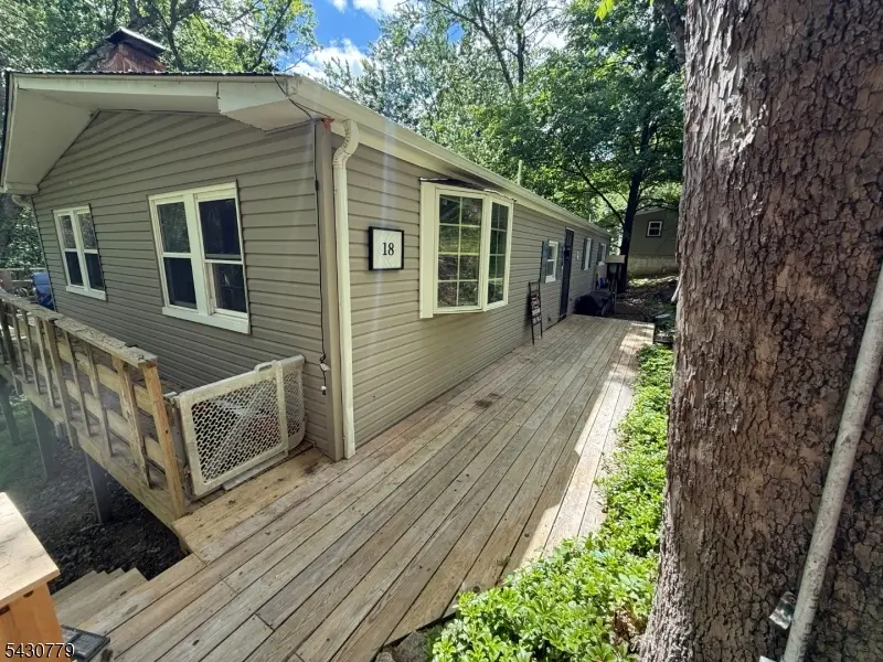 18 Northwood Dr, High Bridge, NJ 08829 - #3