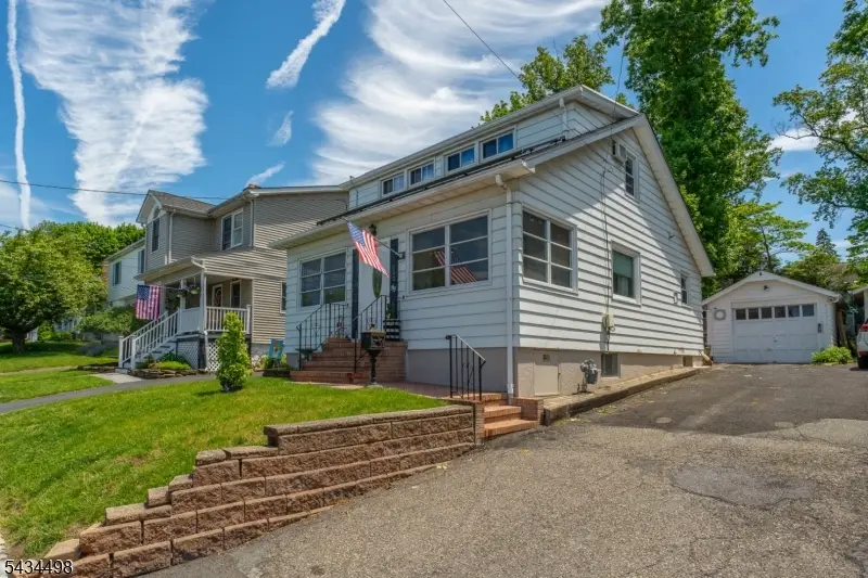 24 Robertson Rd, West Orange, NJ 07052 - #2