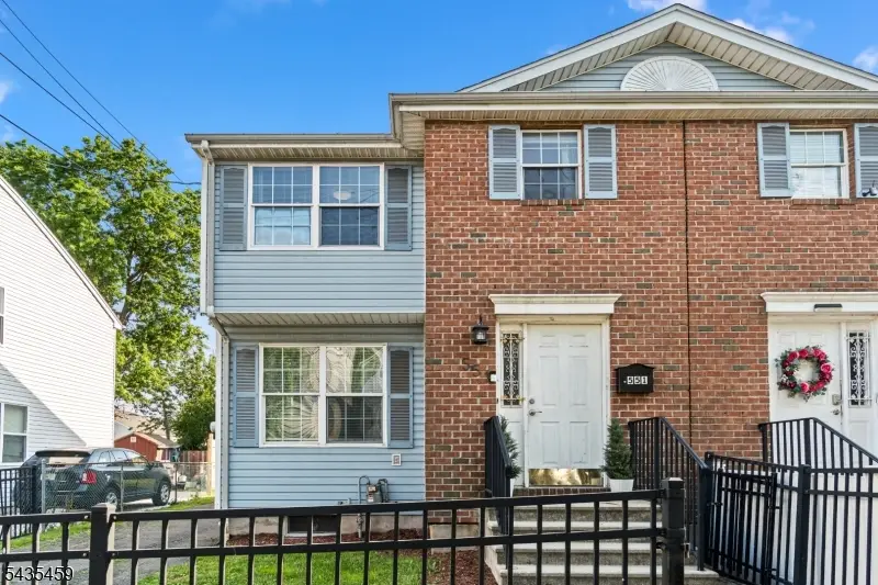 551 15th Ave, Newark, NJ 07103 - #2