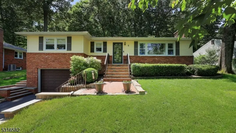 5 Johanna Ln, Watchung, NJ 07069 - #3