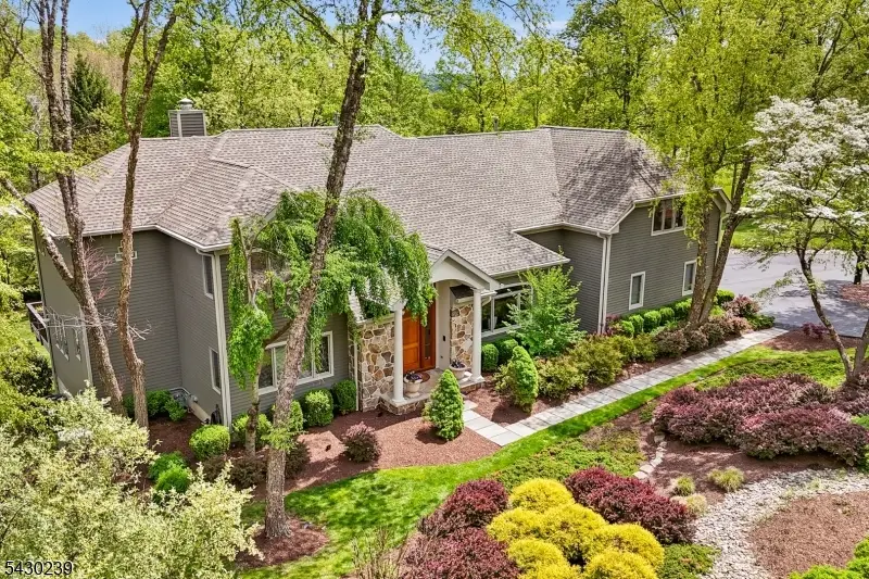 7 Heath Dr, Chester, NJ 07930 - #2