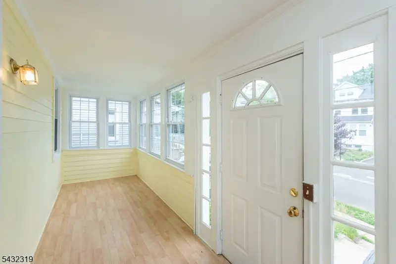 85 Jacoby St, Maplewood, NJ 07040 - #3