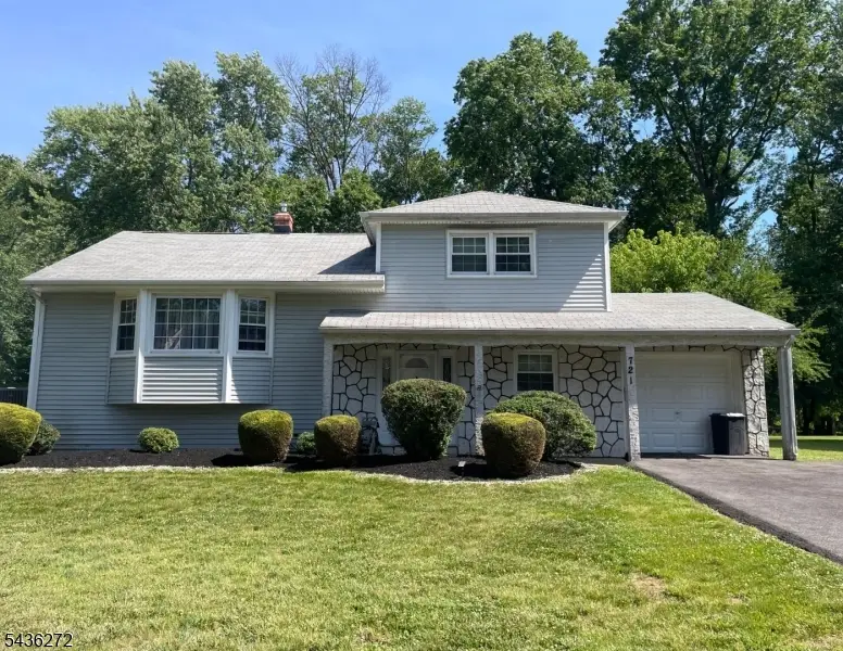 721 Taft Ave, North Plainfield, NJ 07063 - #1