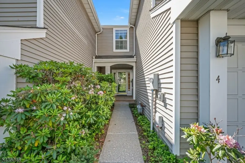 4 Woodmont Dr, Randolph, NJ 07869 - #3