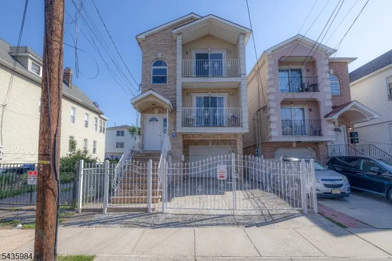 911 Flora St, Elizabeth, NJ 07201 - #1
