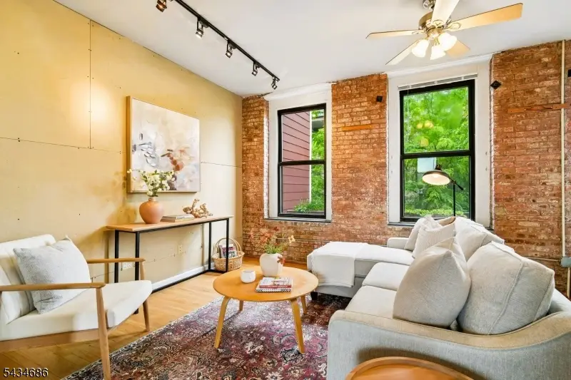 54-60 Mcwhorter St #207, Newark, NJ 07105 - #3