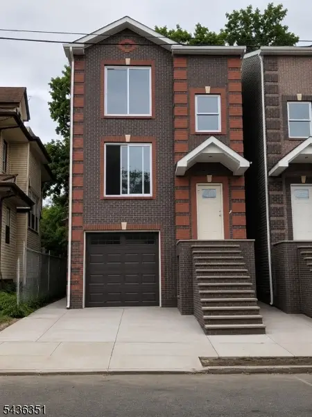 14 Cliff St, Newark City, NJ 07106
