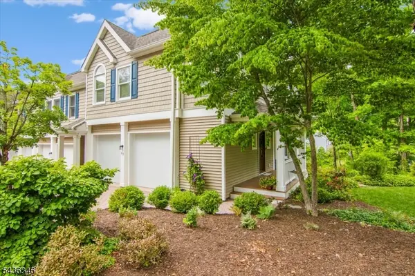 23 Rock Creek Woods Dr, Lambertville City, NJ 08530