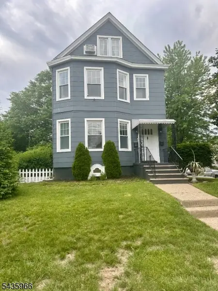 73 Curie Ave, Clifton City, NJ 07011