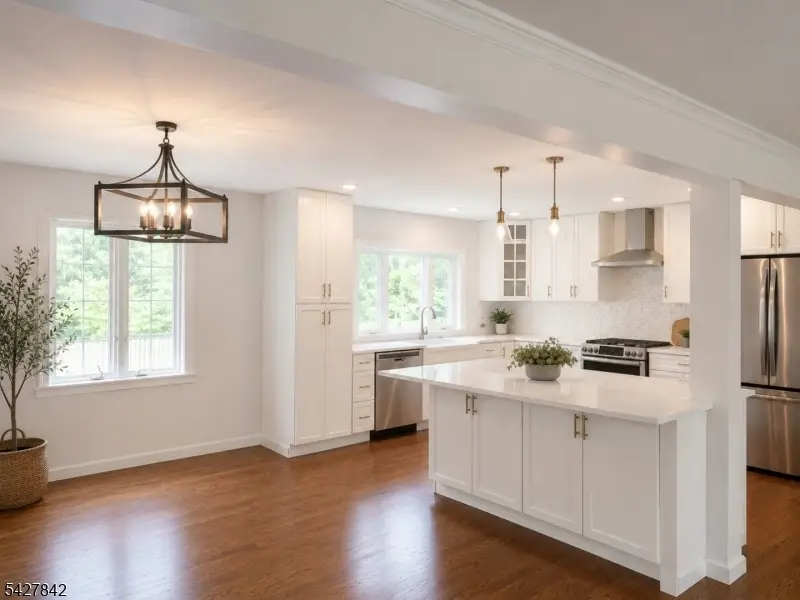 100 Fawn Ridge Dr, Millington, NJ 07946 - #3