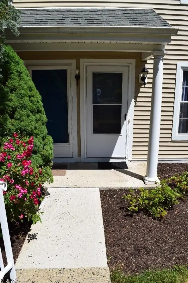 15 Terrell Court, Warren, NJ 07059 - #3