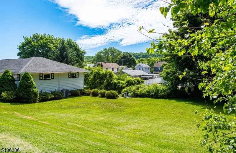 35 Hillside Ave, Netcong, NJ 07857 - #3