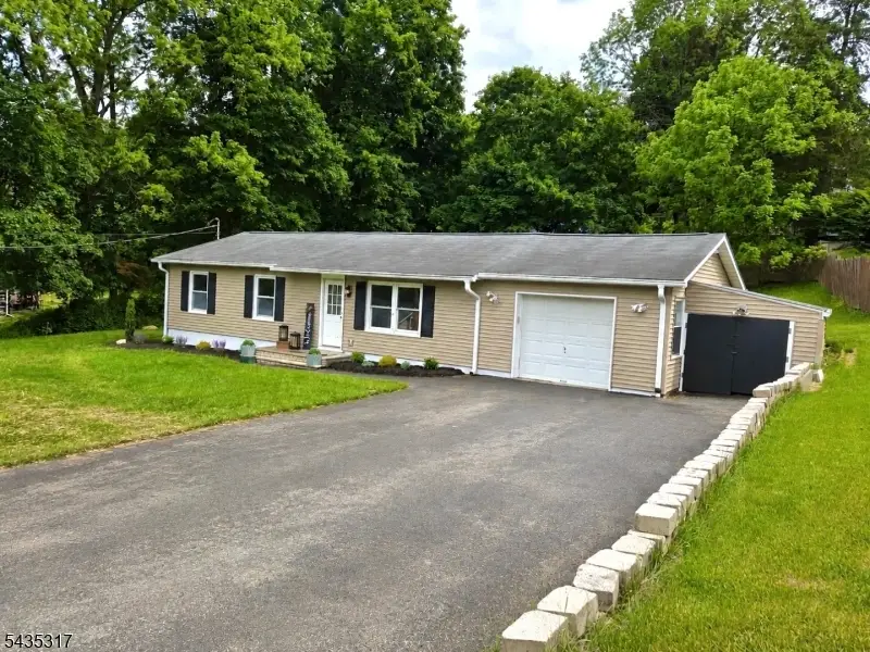 5 Ravine Dr, Andover, NJ 07860 - #2