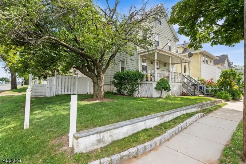 33 Pulaski Pl, Hackensack, NJ 07601 - #2
