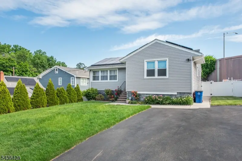 11 Hansen St, Lodi, NJ 07644 - #2