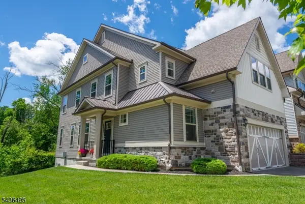 11 Albie Dr, Mountain Lakes Boro, NJ 07046