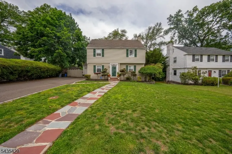 664 Duquesne Ter, Union, NJ 07083 - #1