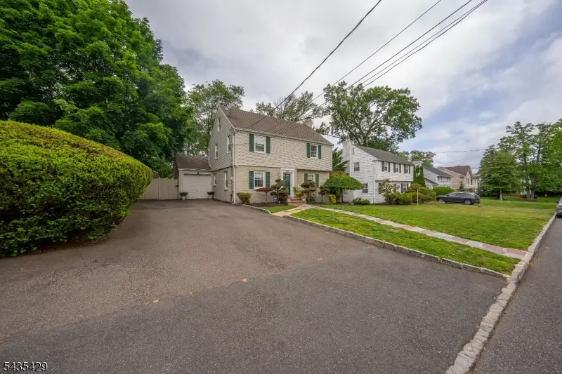 664 Duquesne Ter, Union, NJ 07083 - #2