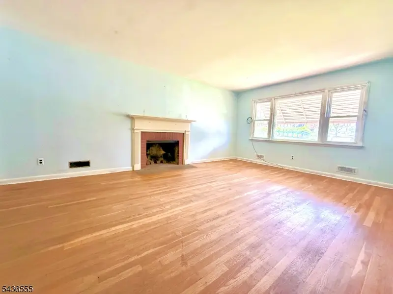 941 Cabot Ave, Union, NJ 07083 - #3