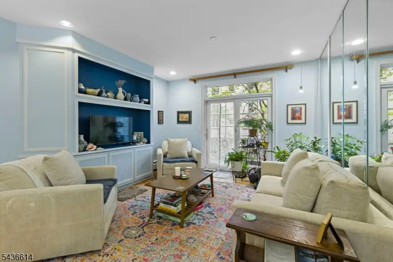 208-32 Shearwater Ct #32, Jersey City, NJ 07305 - #3
