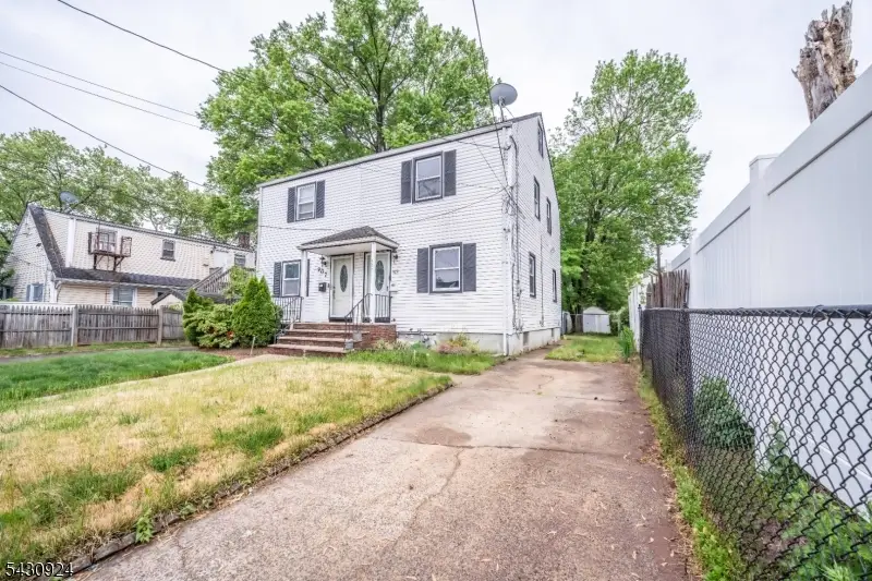 909 Lincoln St, Linden, NJ 07036 - #2