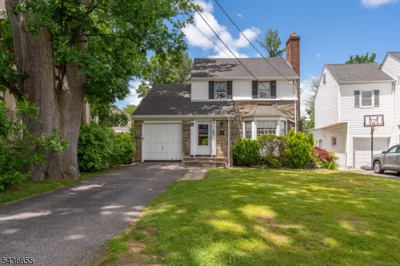 60 Summit Rd, Elizabeth, NJ 07208 - #1