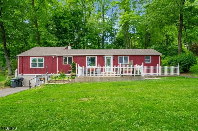 4 Orchard St, Lebanon, NJ 07830 - #2