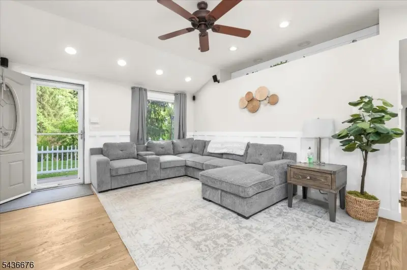 4 Orchard St, Lebanon, NJ 07830 - #3