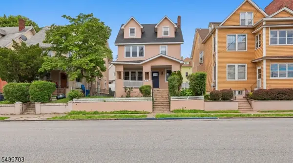 222 E 30th St, Paterson City, NJ 07514