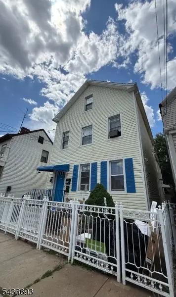 40 Smith St, Elizabeth, NJ 07201 - #2