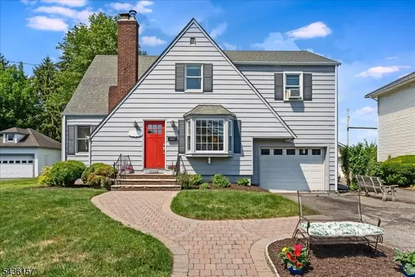 121 Kanouse St, Boonton Town, NJ 07005
