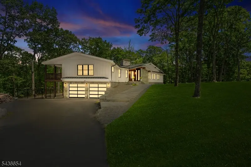 9 Hilltop Rd, Kinnelon, NJ 07405 - #1