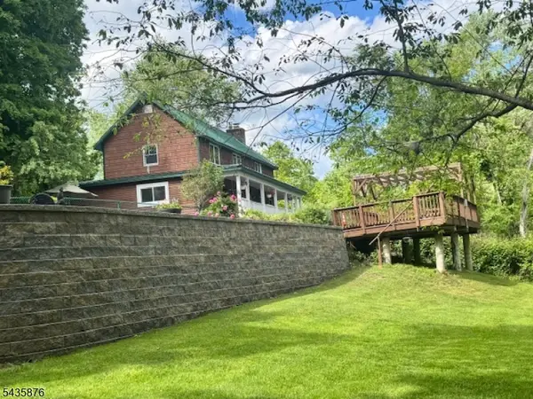 39 Lavin Rd, Rockaway Twp., NJ 07866