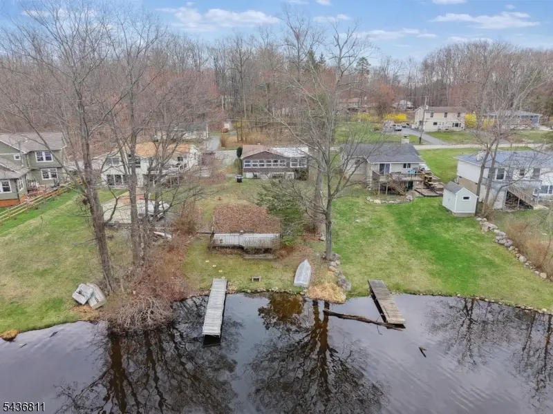 40 E Shore Dr, Crandon Lakes, NJ 07860 - #1