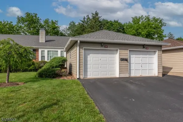 28 Brandywyne Dr, Florham Park Boro, NJ 07932