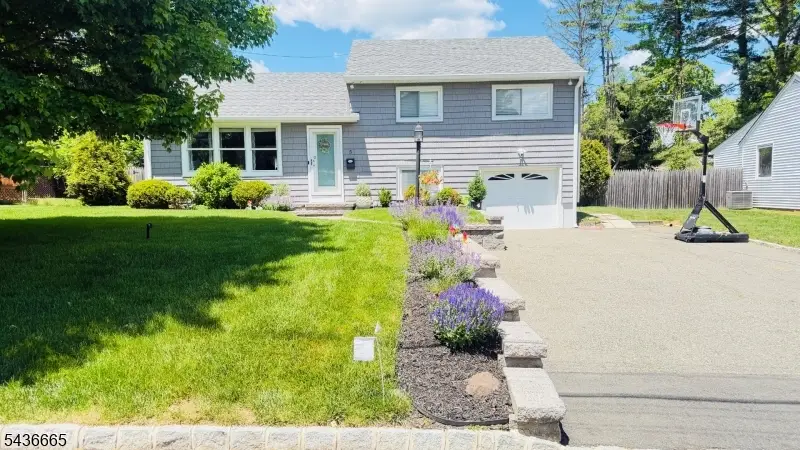 5 Riker Hill Rd, Livingston, NJ 07039 - #1