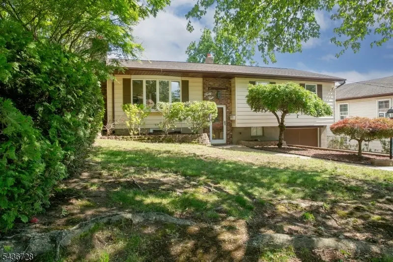 44 Adelphia Rd, Parsippany Troy Hills, NJ 07054 - #2