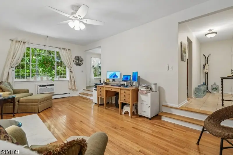 18 B Foxwood Dr Unit B #B, Morris Plains, NJ 07950 - #3