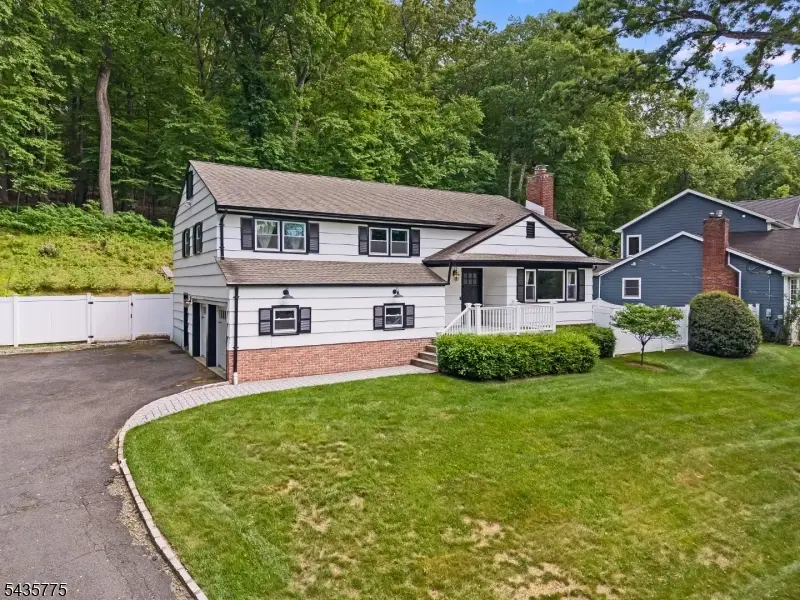 45 Molly Stark Dr, Morris, NJ 07960 - #2