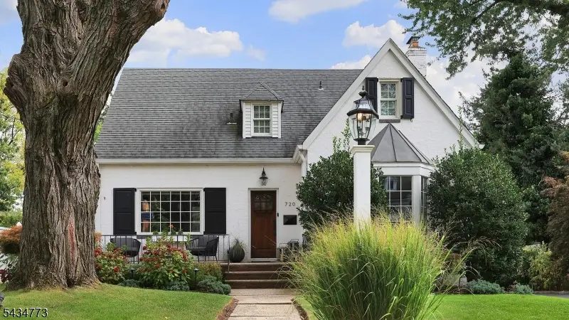 720 Harding St, Westfield, NJ 07090 - #1