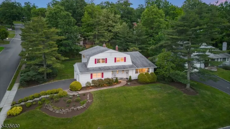 7 Syme Ave, West Orange, NJ 07052 - #1