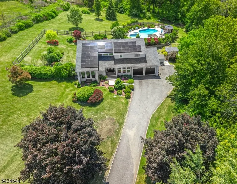 4 Campbell Dr, Hardyston, NJ 07419 - #2