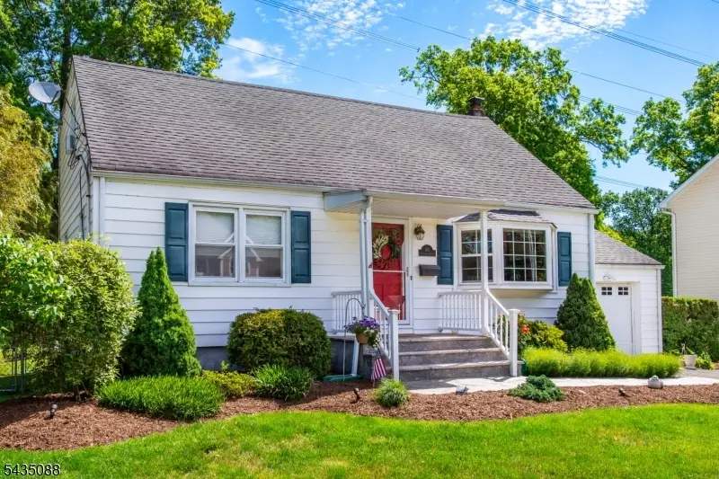 110 Overlook Ave, East Hanover, NJ 07936 - #2