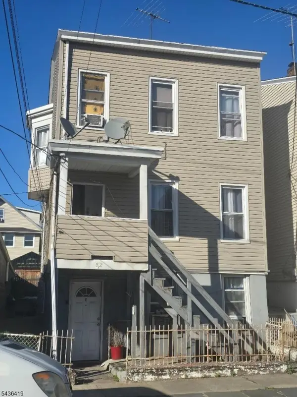 32 Albion Ave, Paterson City, NJ 07502